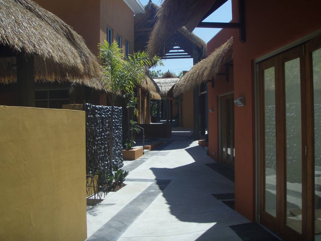Rendering and Painting Noosa Queensland Shopping Complex