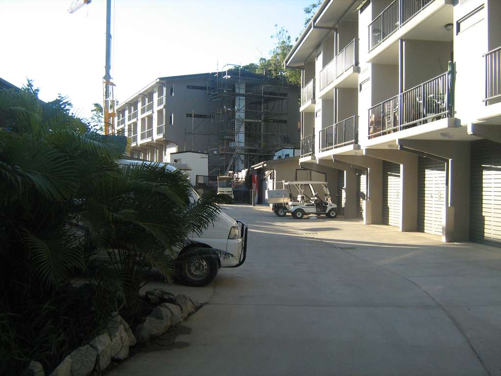 Hamilton Island Painting & Rendering